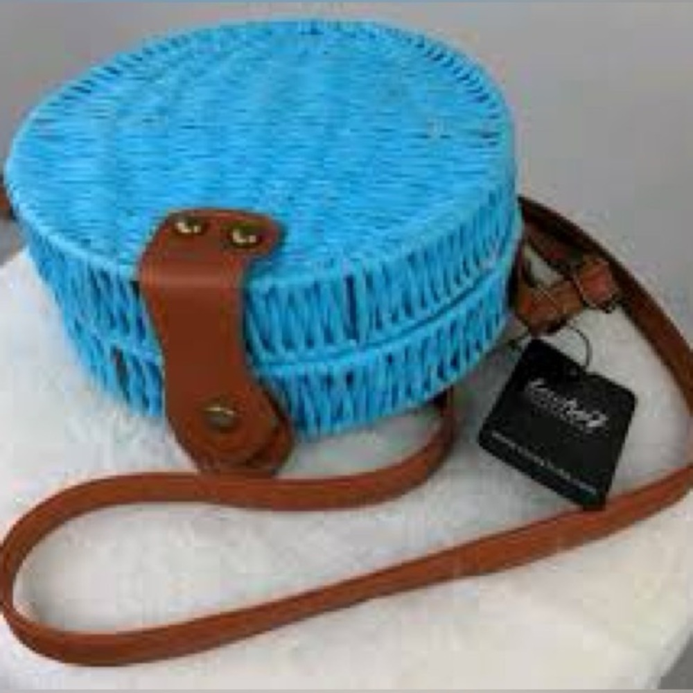 Lucky 7 turquoise Round Circular Straw Purse Sweet Feminine Floral Print Lining